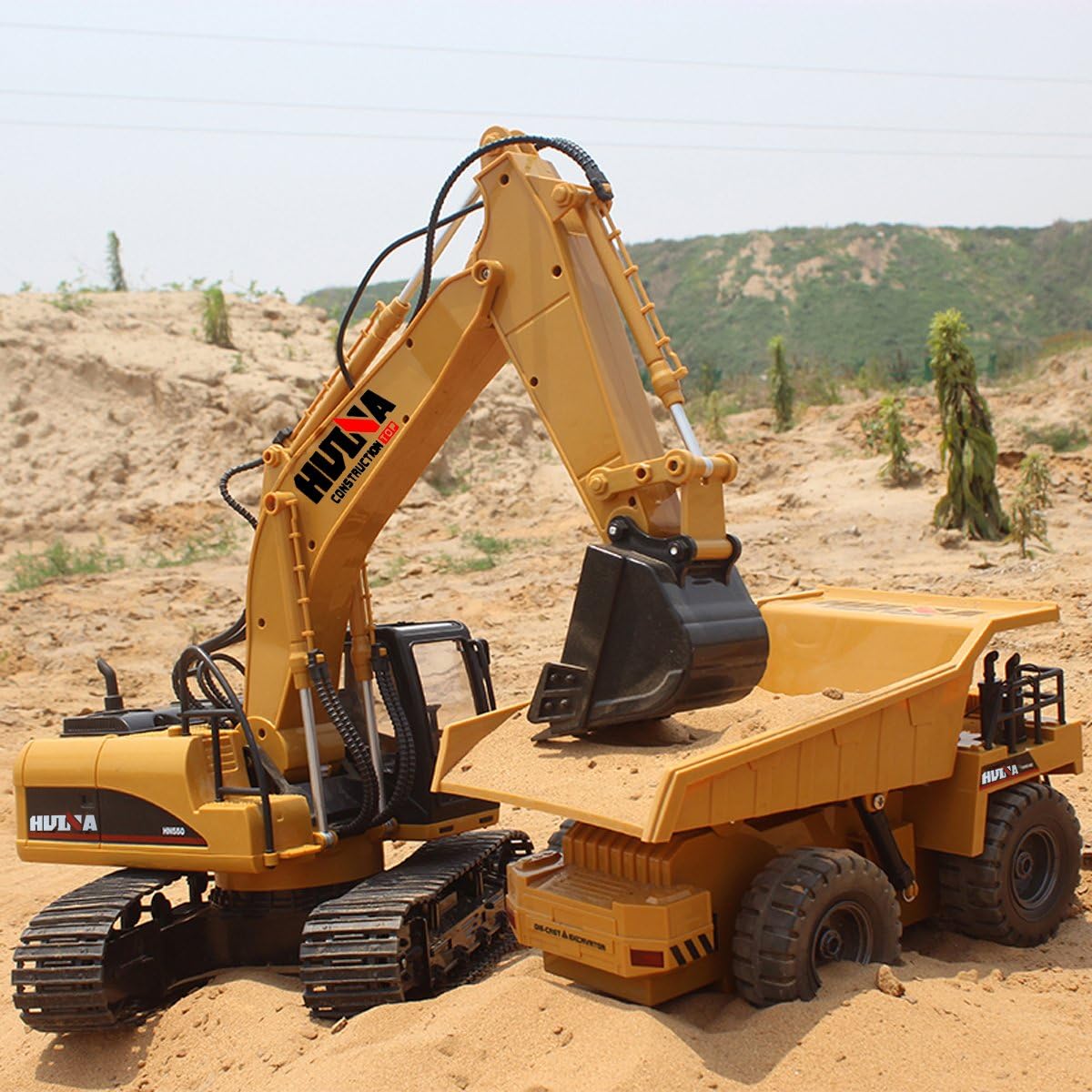 15 Channel RC Excavator Construction Vehicle Toy with Sound and Lights J214