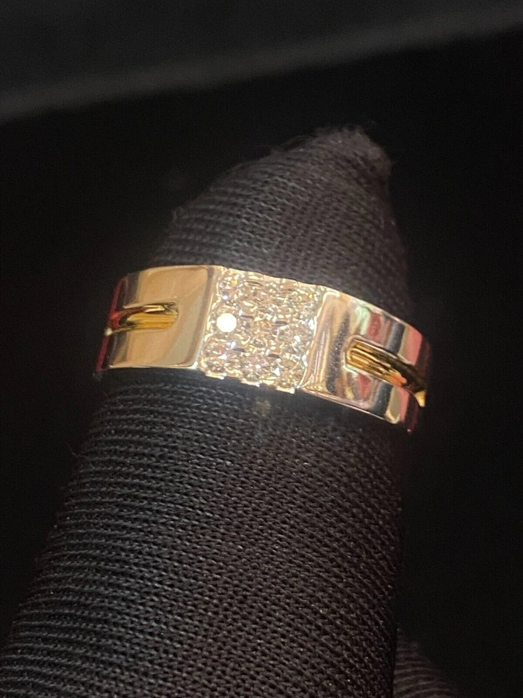 14K White Gold Diamond Wedding Band Ring S104197