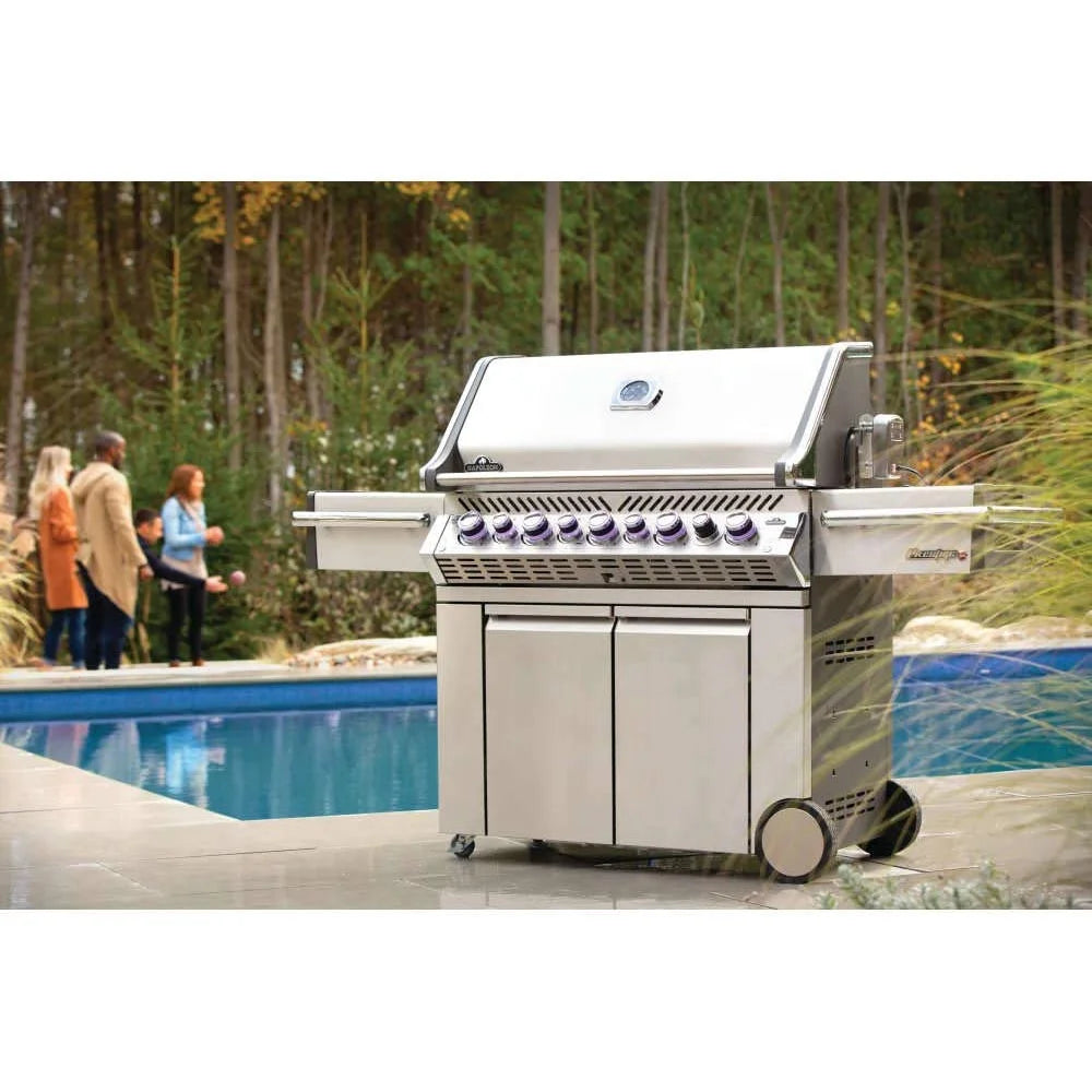 Natural Gas Outdoor Grill with 5 Burners Bundle with Cutlery Set, Cutting Board, Oven Mitt, Timer, 2x Duck Fat and 2 YR CPS Enhanced Protection Pack S6515