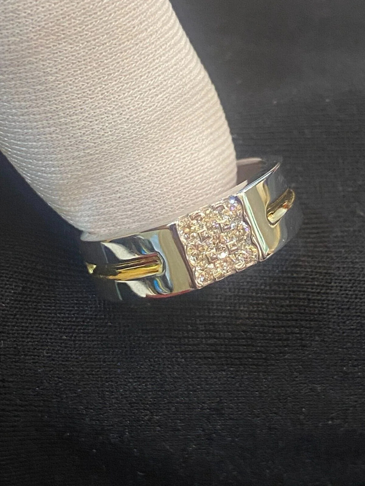14K White Gold Diamond Wedding Band Ring S104197