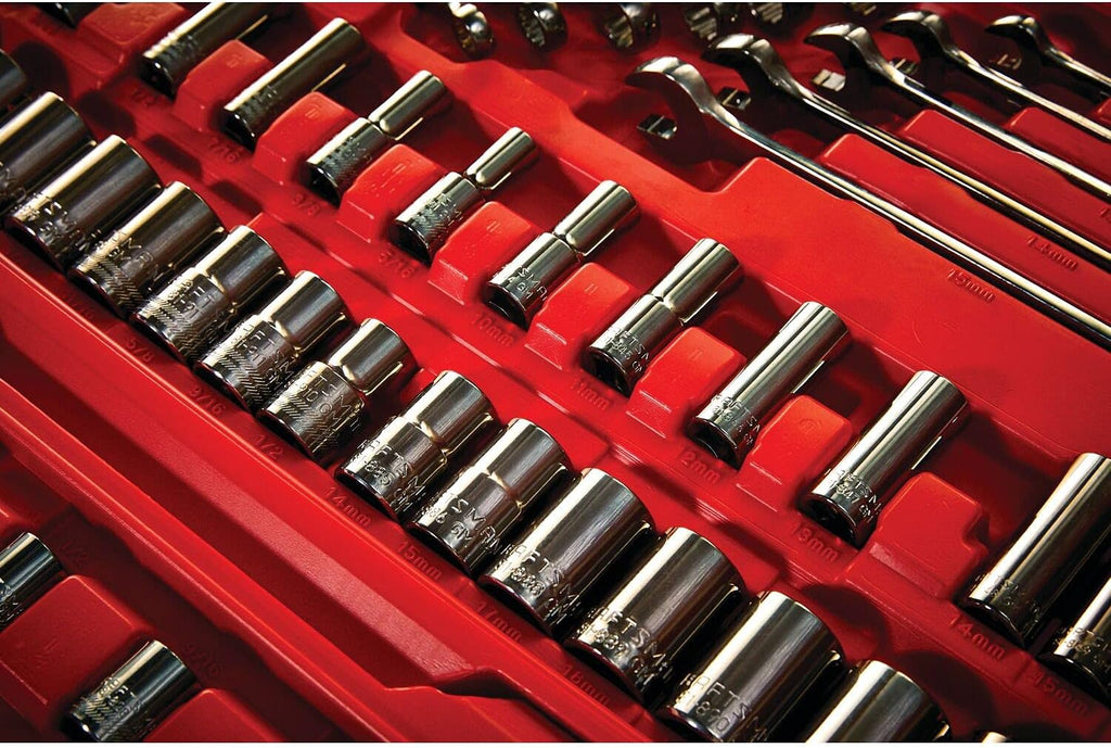 121 Piece Chrome Mechanic Tool Set I3549