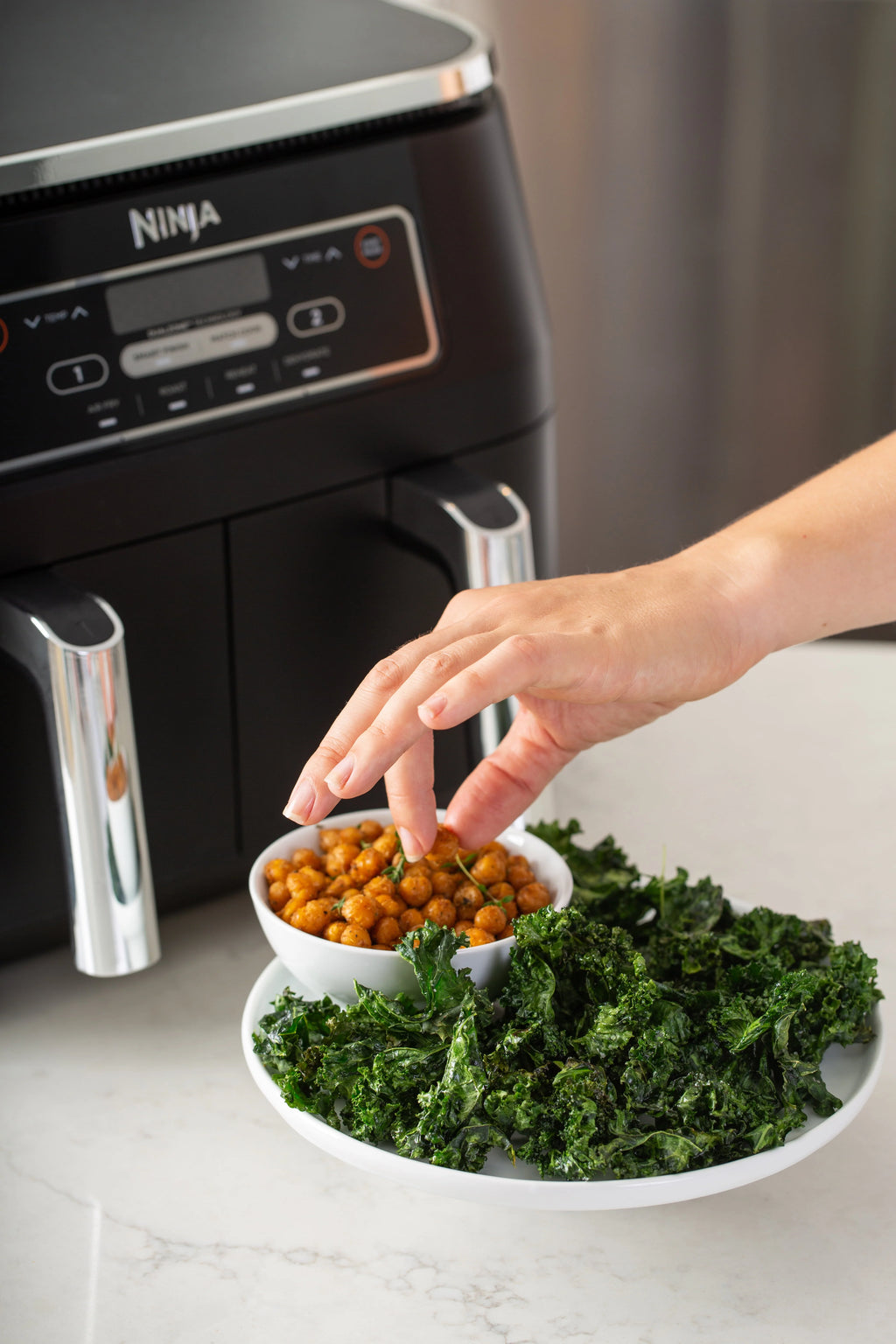 8-Quart 2-Basket Air Fryer F932