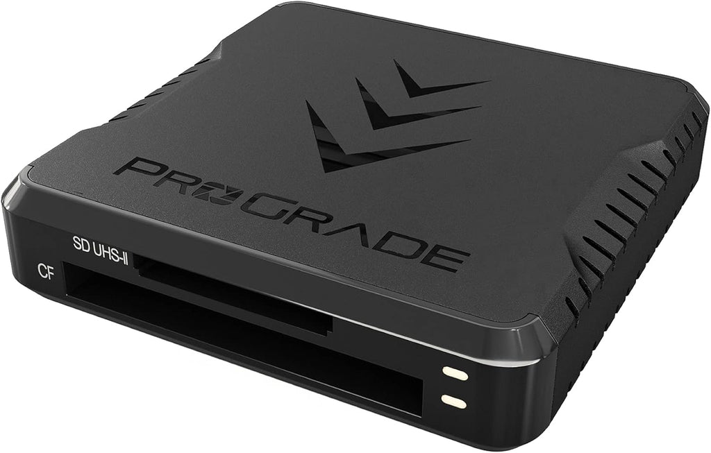 Compact Flash and SD UHS-II Dual-Slot Memory Card Reader C352656