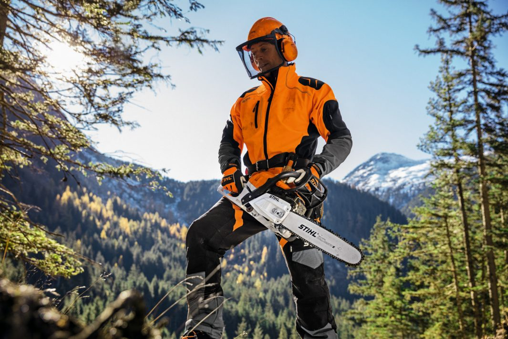 GASOLINE CHAINSAW W60711