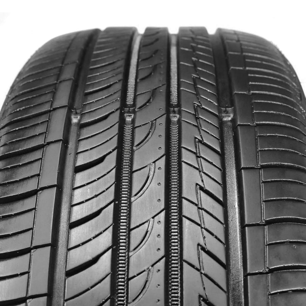 235/65R17 104H All Season Tire U191