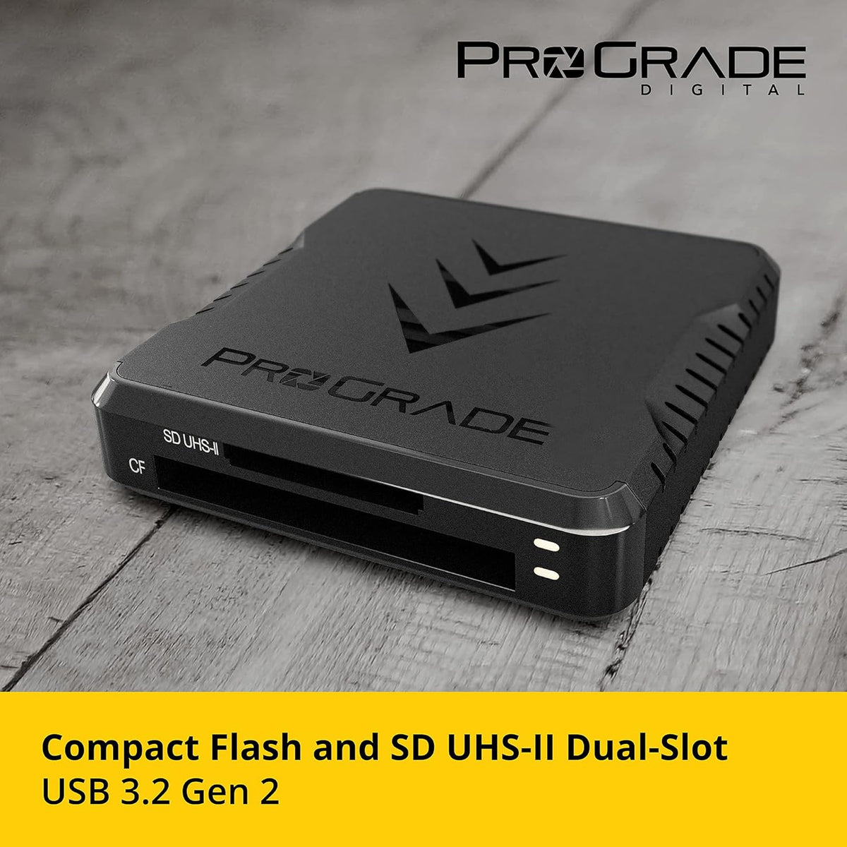 Compact Flash and SD UHS-II Dual-Slot Memory Card Reader C352656