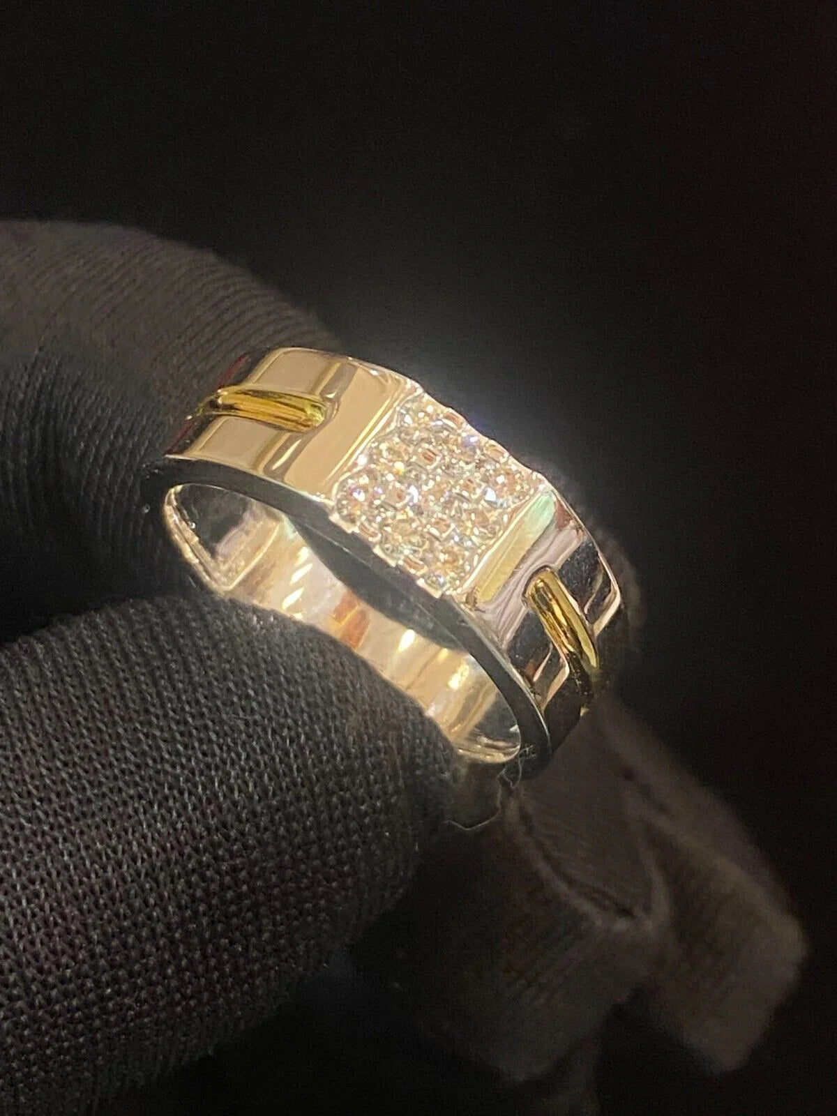 14K White Gold Diamond Wedding Band Ring S104197