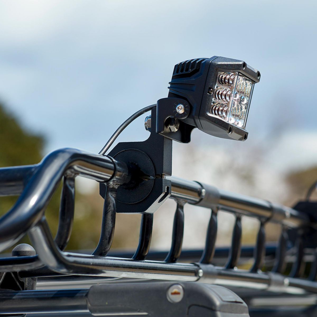 LED Off-Road Light Mount L57754