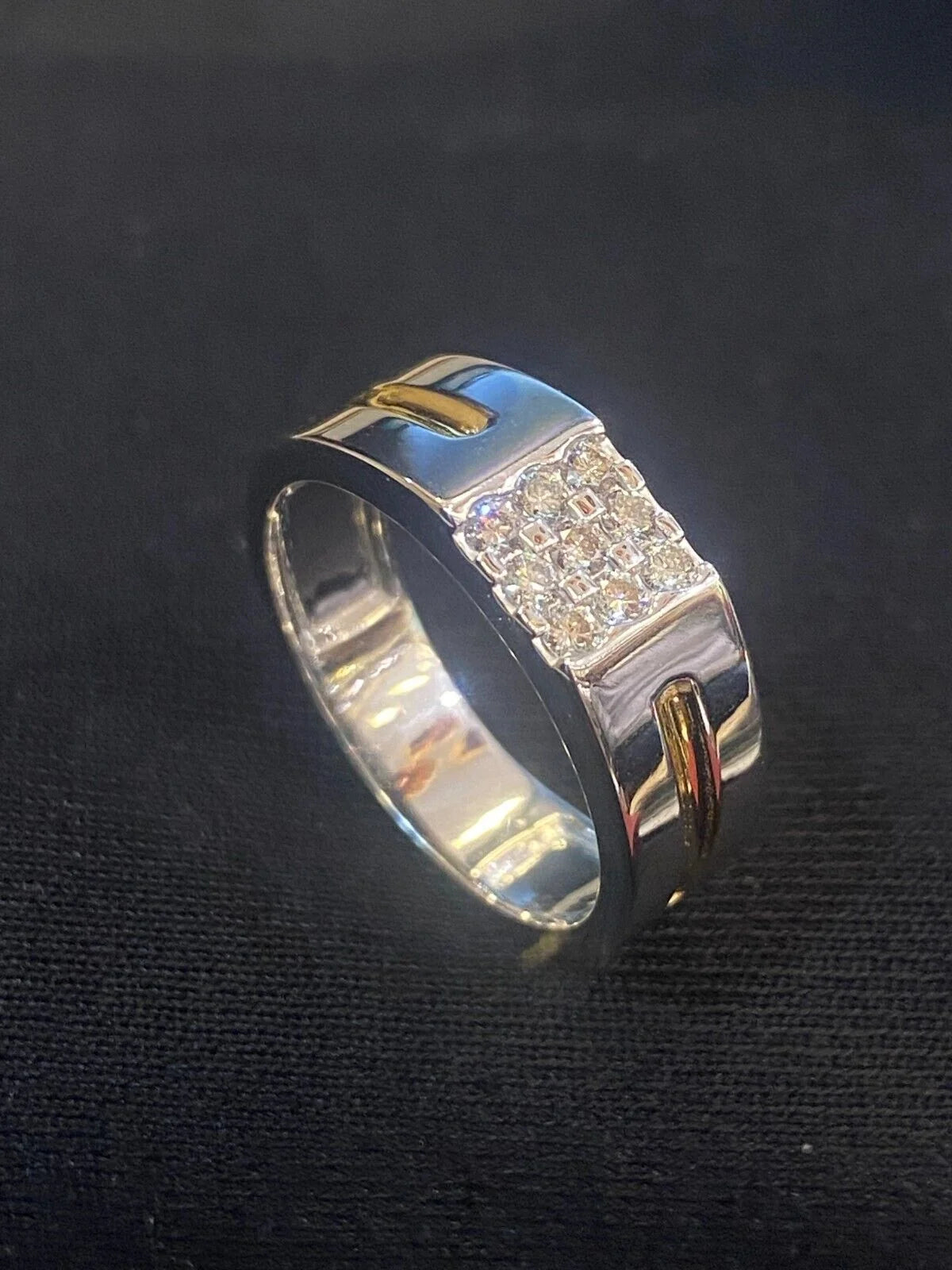 14K White Gold Diamond Wedding Band Ring S104197
